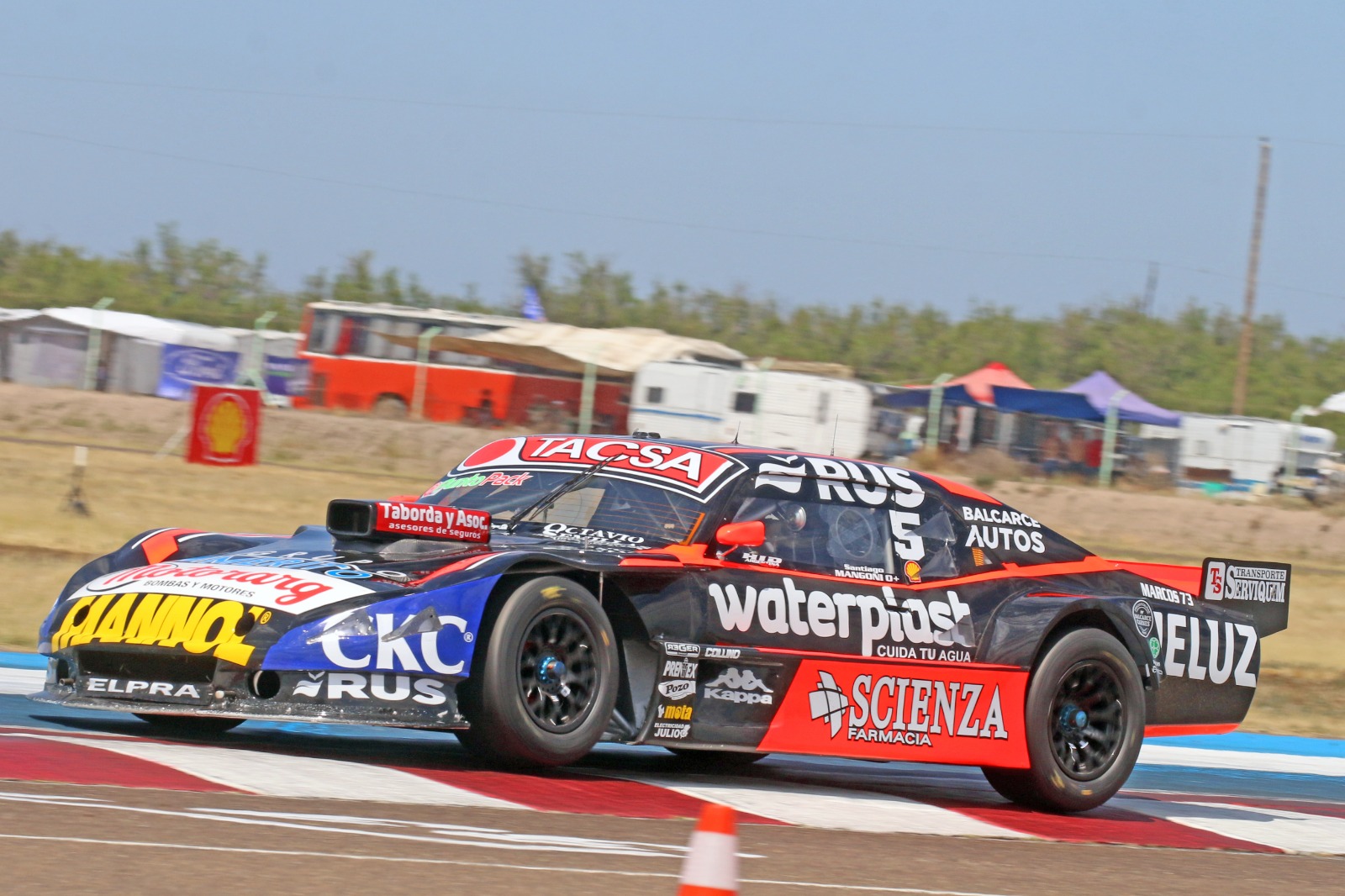 Las mejores fotos del sábado del Turismo Carretera en Viedma: WhatsApp Image 2023-02-11 at 14.44.06.jpeg